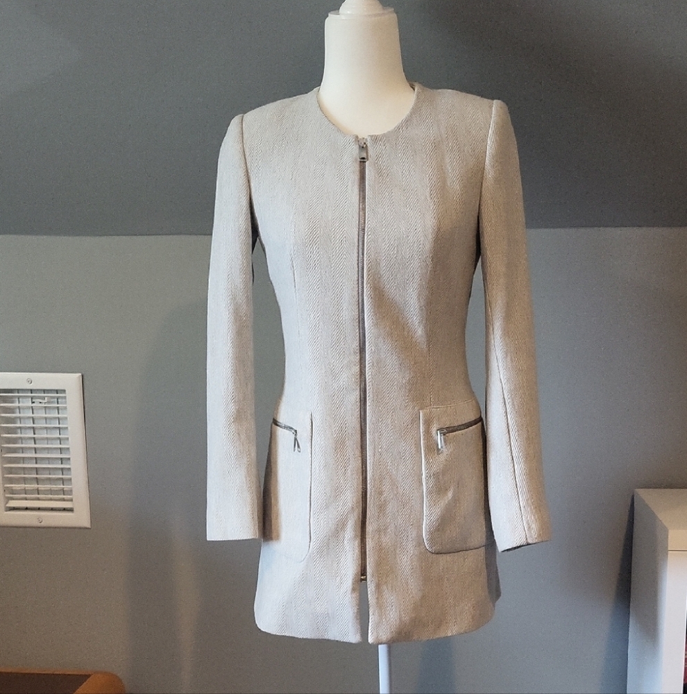 Zara Women's Light Gray Lightweight Coat with Zippered Pockets